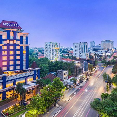 Novotel Semarang Exterior foto